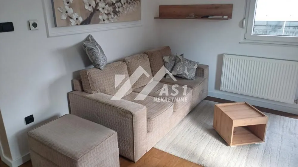 Izdavanje, trosoban stan, 60m², Podbara, Novi Sad Sve Podlokacije