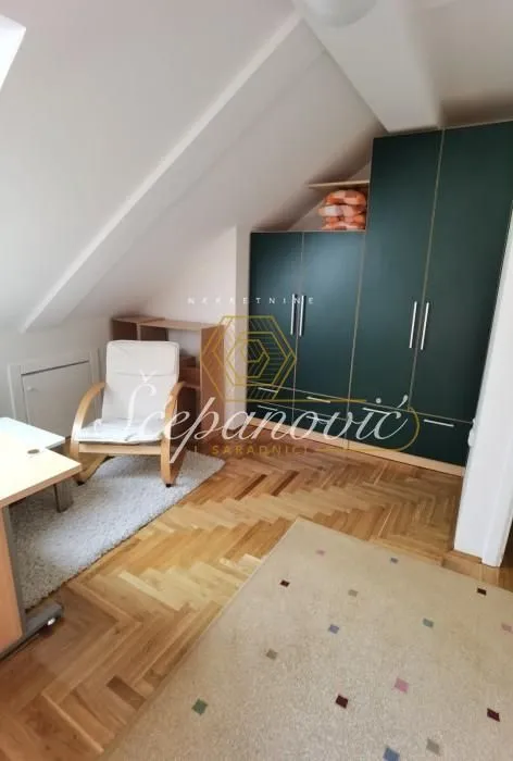 Prodaja, trosoban stan, 80m², Bulevar Oslobodjenja, Novi Sad Sve Podlokacije