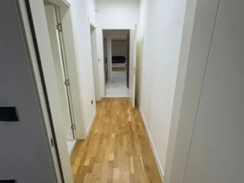 Izdavanje, dvosoban stan, 100m², Tološi, Podgorica - image 5