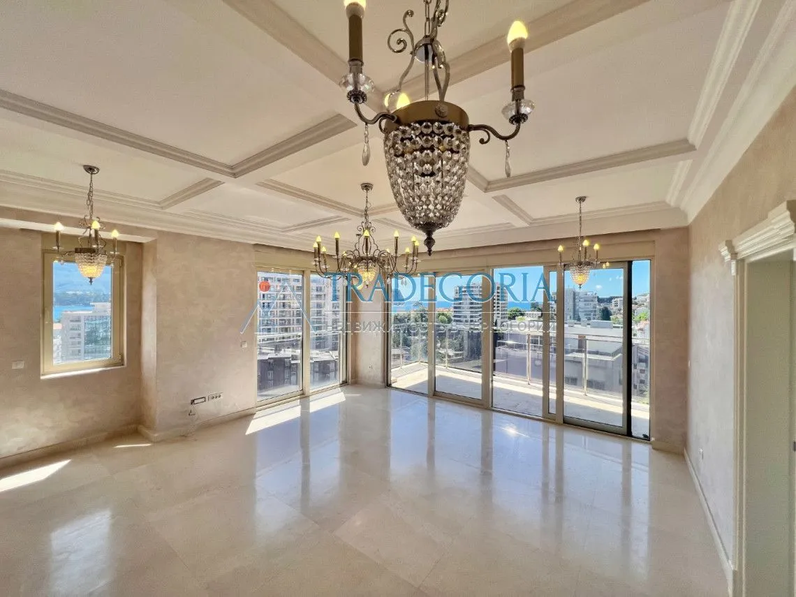 Prodaja, trosoban stan, 640m², Budva, Crna Gora