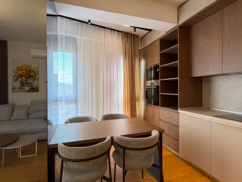 Stan-na-dan, jednosoban stan, 55m², Centar, Bar - image 8