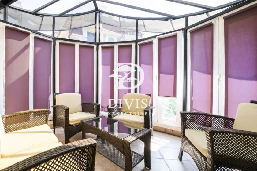 Izdavanje, kuća, 270m², Voždovac Sve Podlokacije, Beograd