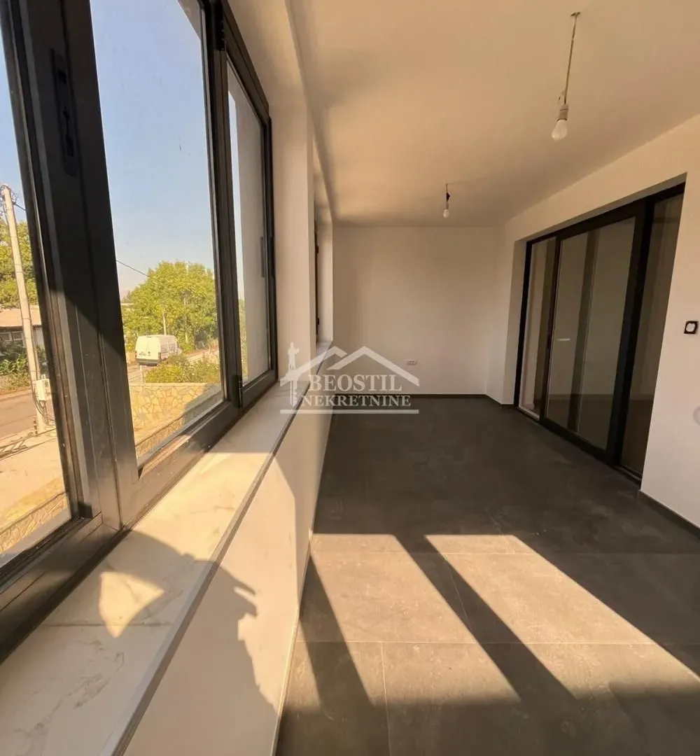 Prodaja, četvorosoban stan, 83m², Centar, Smederevo