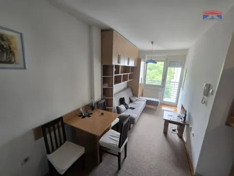 Stan in Grbavica