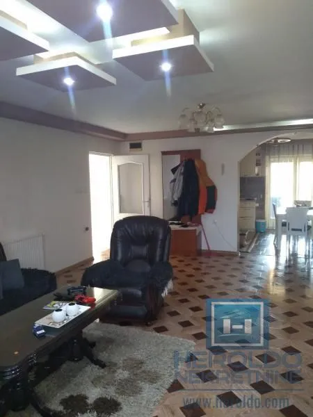 Prodaja, kuća, 250m², Voljavče, Jagodina