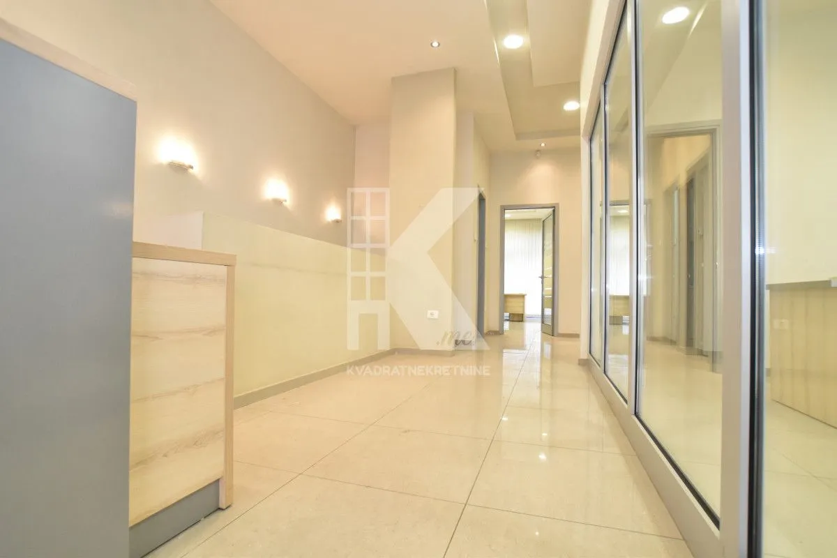Rent, office space, 155m², Stari Aerodrom, Podgorica