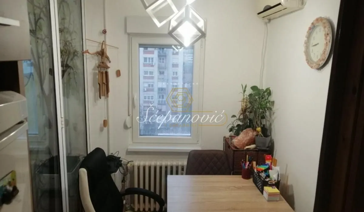 Prodaja, jednosoban stan, 39m², Banatić, Novi Sad Sve Podlokacije
