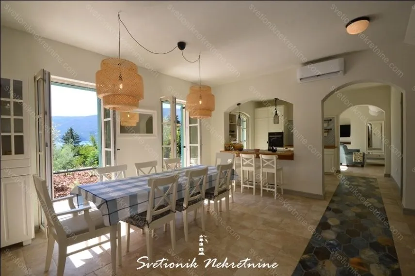 Prodaja, kuća, 184m², Baošići, Herceg Novi