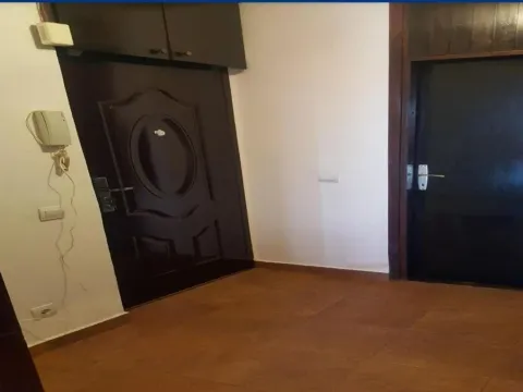 Prodaja, trosoban stan, 85m², Centar, Bar - image 2