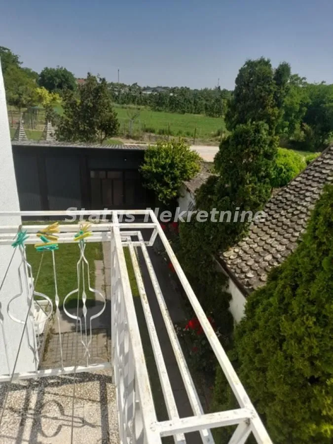 Prodaja, kuća, 274m², Temerin, Novi Sad