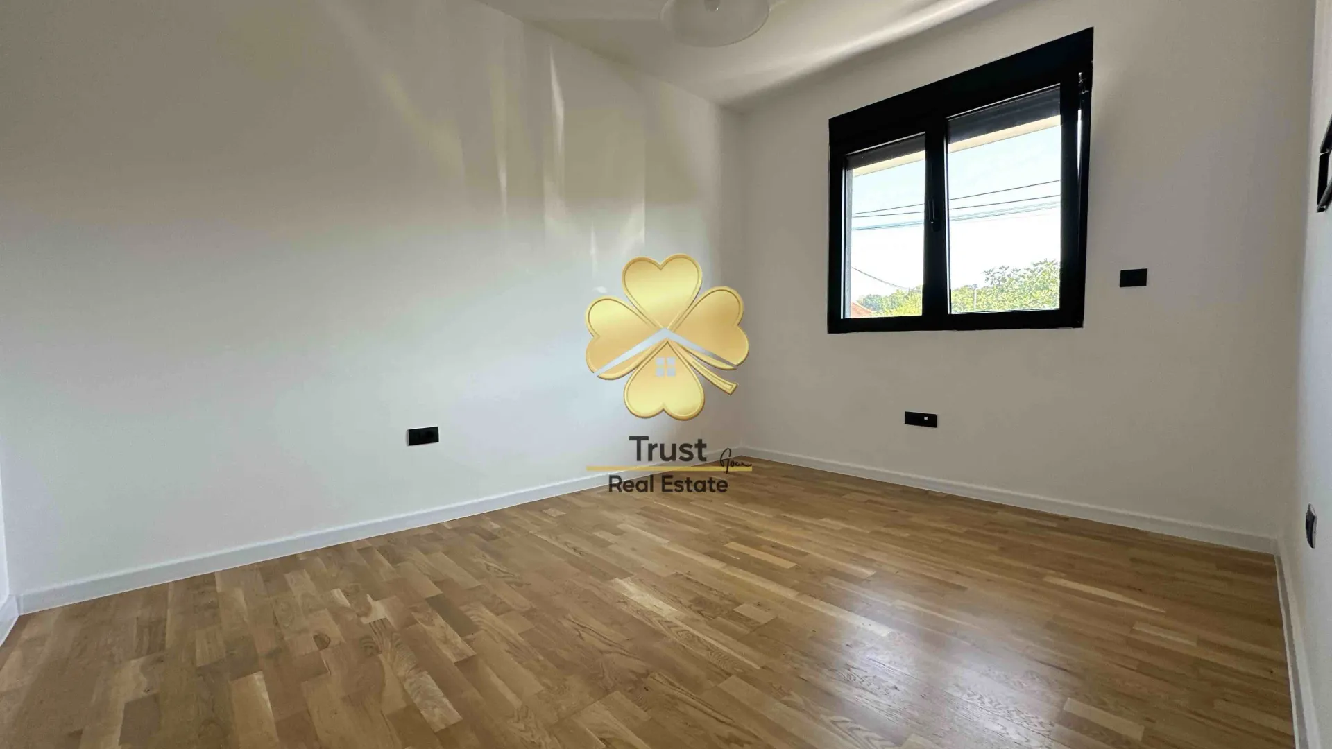 Rent, two bedroom apartment, 100m², Blok 9, Podgorica