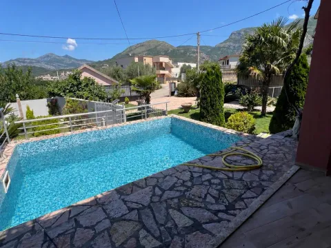 Sale, house, 204m², Stari Bar, Bar - image 1