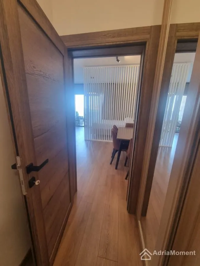 Sale, studio apartment, 70m², Bečići, Budva
