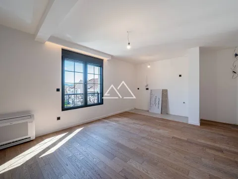 Sale, three bedroom apartment, 96m², Tivat, Crna Gora - image 6