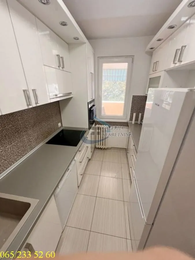 Sale, three bedroom apartment, 75m², Farmaceutski Fakultet, Voždovac Sve Podlokacije