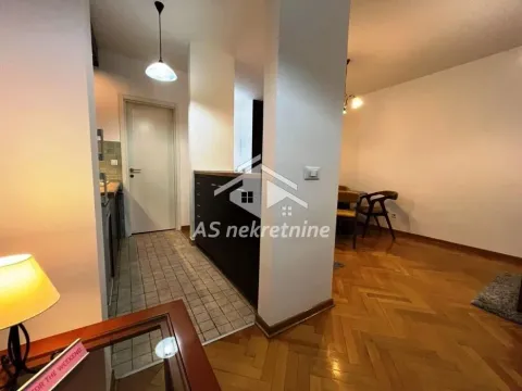 Rent, two bedroom apartment, 55m², Kalenić Pijaca, Vračar Sve Podlokacije - image 13