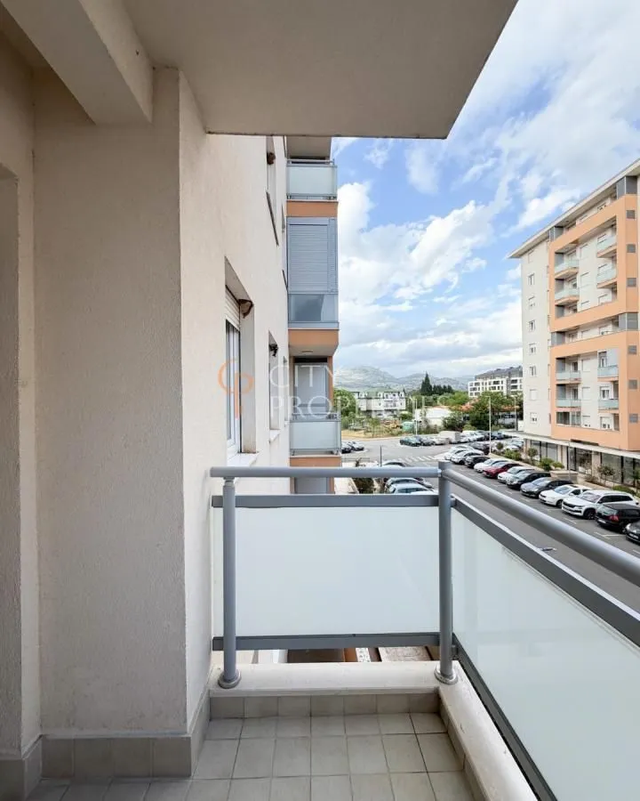 Izdavanje, stan, 64m², City Kej, Podgorica