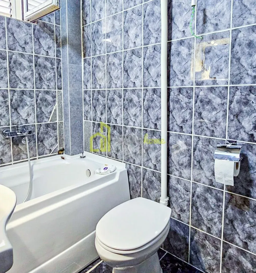 Sale, house, 350m², Momišići, Podgorica
