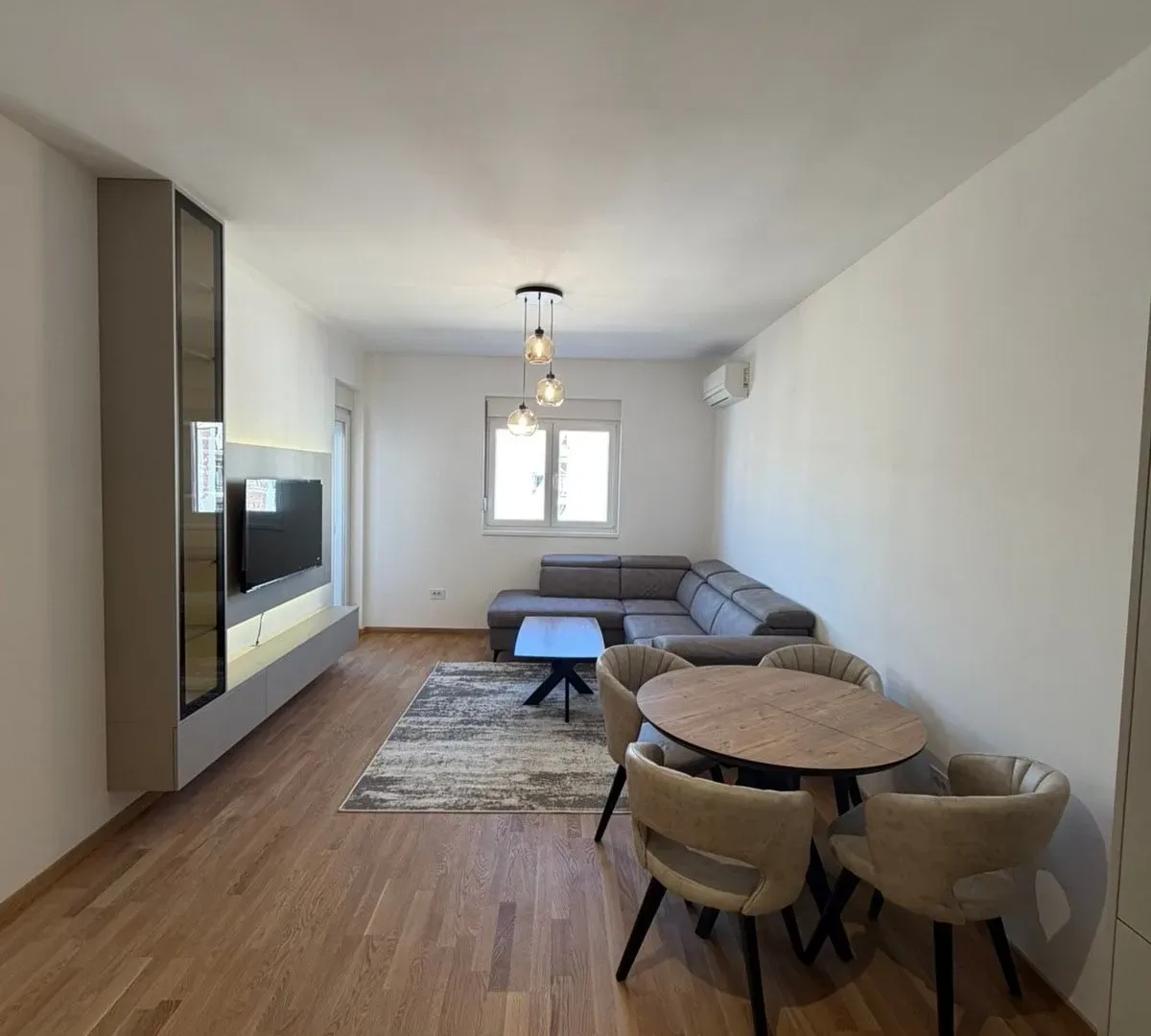 Rent, one bedroom apartment, 46m², Stari Aerodrom, Podgorica