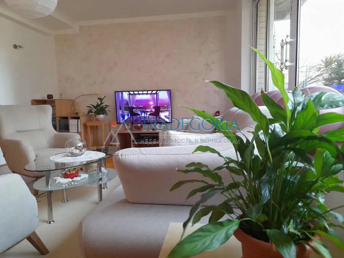 Prodaja, dvosoban stan, 65m², Budva, Crna Gora