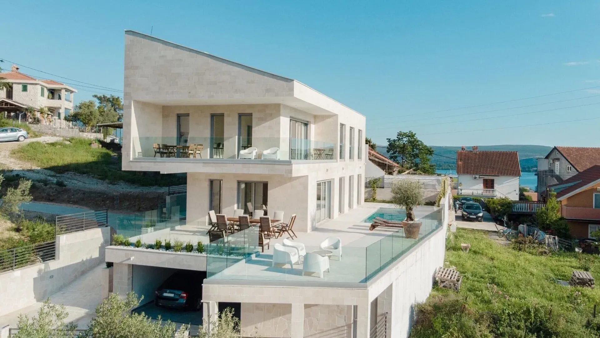 Rent, house, 273m², Marići, Tivat