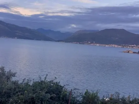Prodaja, plac, 2300m², Radovići, Tivat - image 3