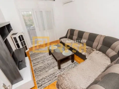 Izdavanje, jednosoban stan, 70m², Centar, Podgorica - image 3