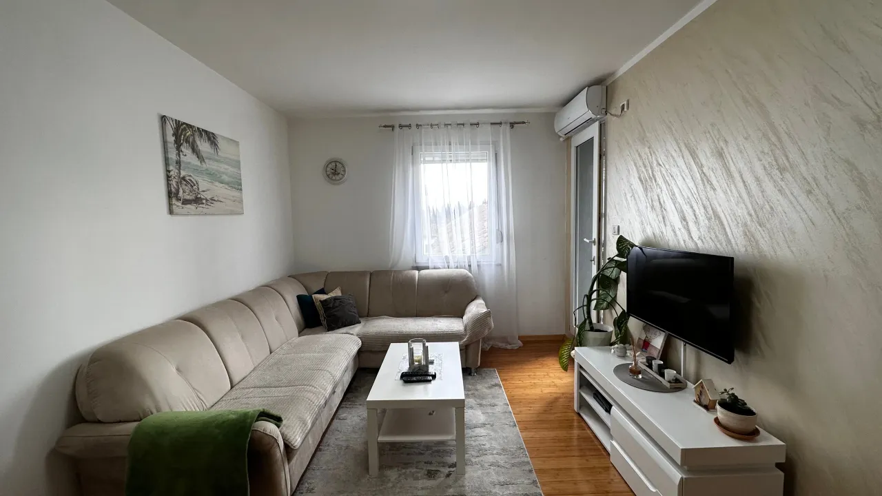Izdavanje, jednosoban stan, 45m², Krivi Most, Podgorica
