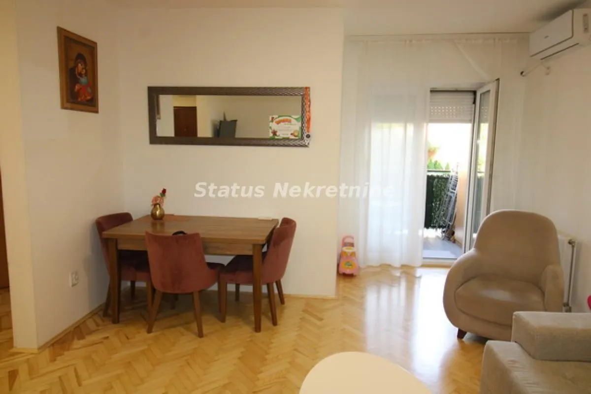Prodaja, trosoban stan, 55m², Sremska Kamenica, Petrovaradin