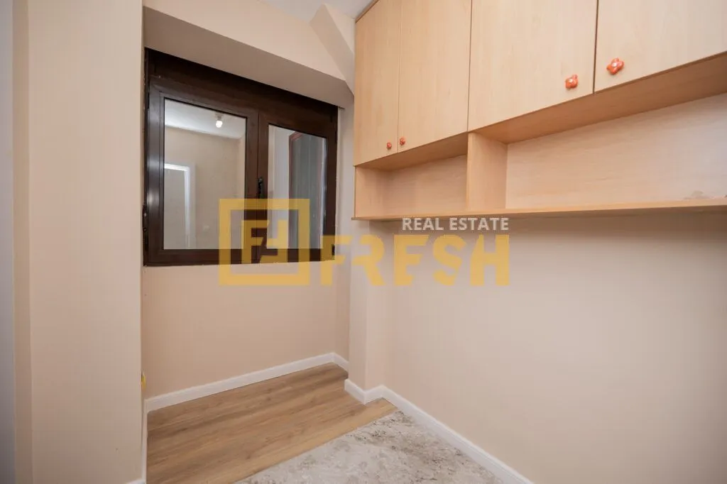 Rent, three bedroom apartment, 100m², Centar, Podgorica