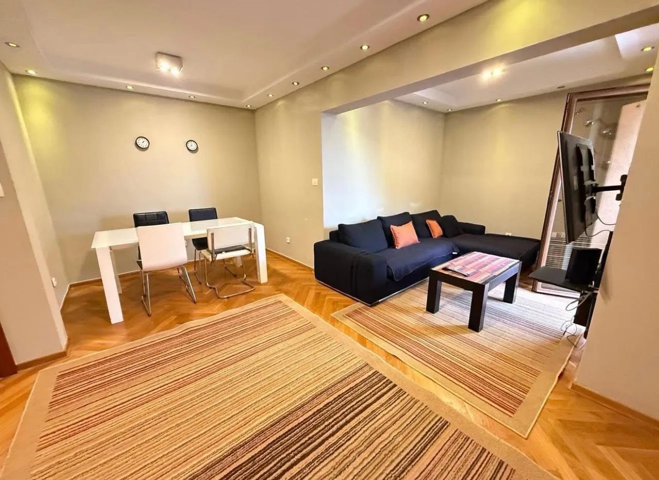 Rent, three bedroom apartment, 70m², Podkošljun, Budva