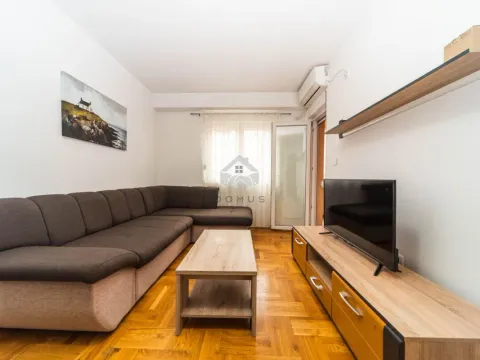 Rent, two bedroom apartment, 65m², Krivi Most, Podgorica - image 2