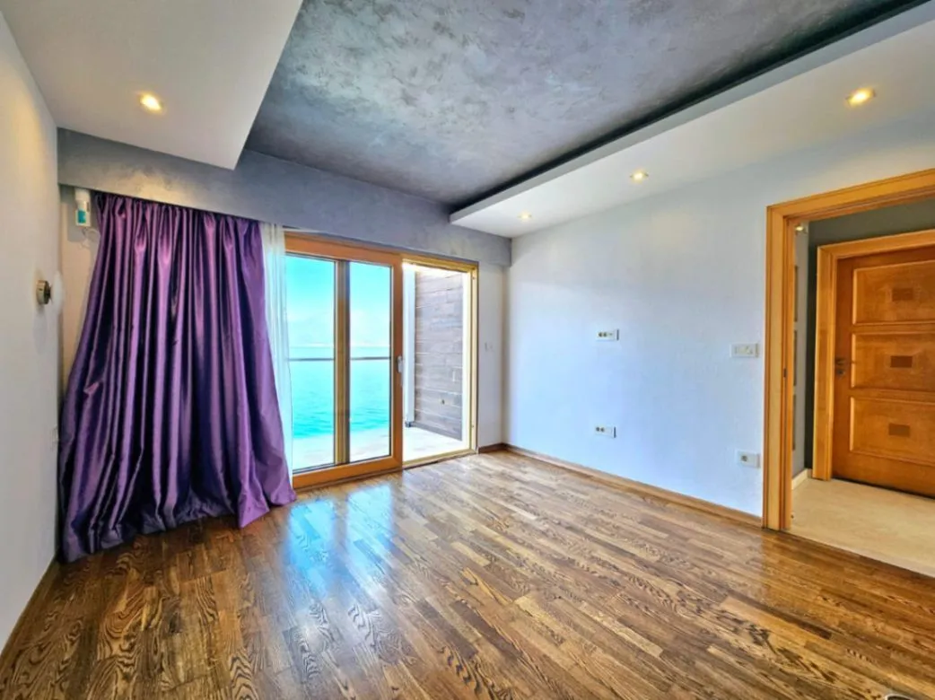 Prodaja, kuća, 250m², Krašići, Tivat
