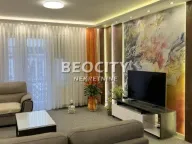 Izdavanje, trosoban stan, 92m², Centar, Novi Sad - image 1