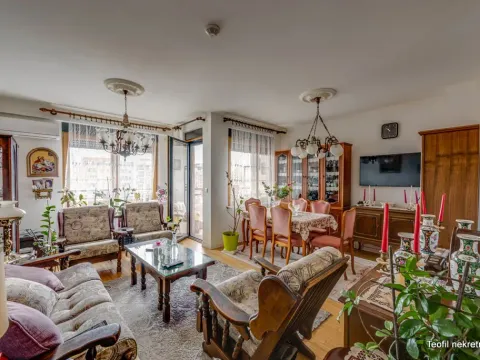 Sale, three bedroom apartment, 81m², Zemun Sve Podlokacije, Beograd - image 2