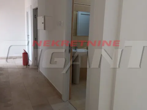 Izdavanje, poslovni prostor, 380m², Stari Grad, Beograd - image 10