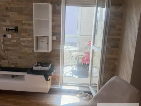 Sale, three bedroom apartment, 70m², Ruma, Srbija - image 2