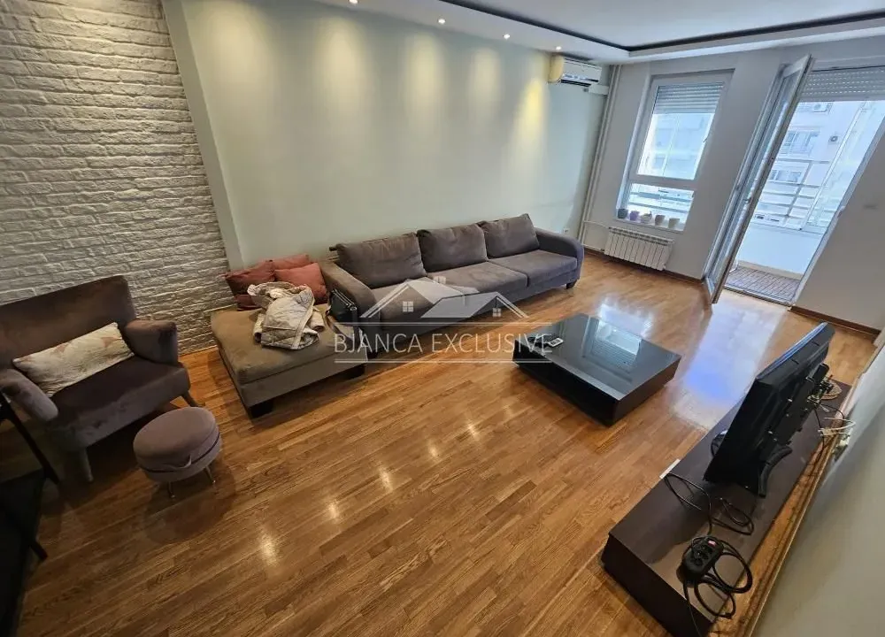 Prodaja, trosoban stan, 101m², Belvil, Beograd