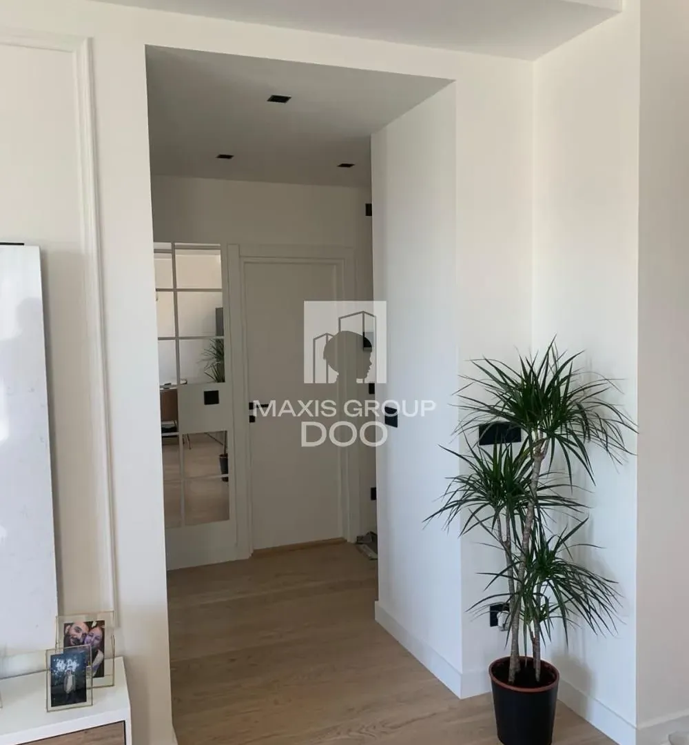 Sale, two bedroom apartment, 56m², Savski Venac, Beograd