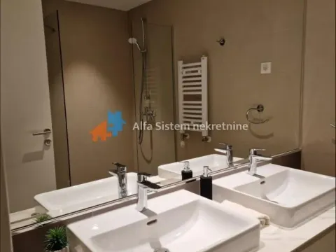 Izdavanje, četvorosoban stan, 109m², Savski Venac, Beograd - image 10