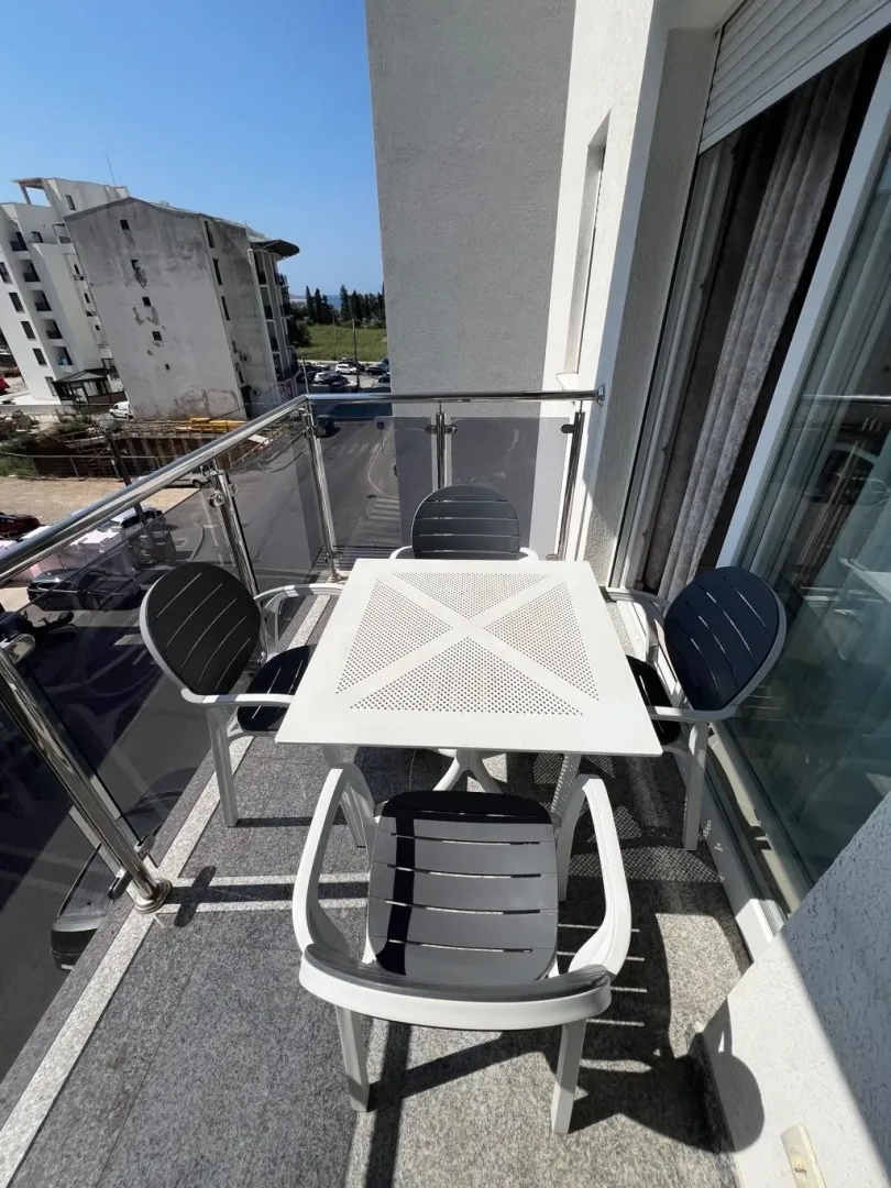 Rent, two bedroom apartment, 70m², Šušanj, Bar