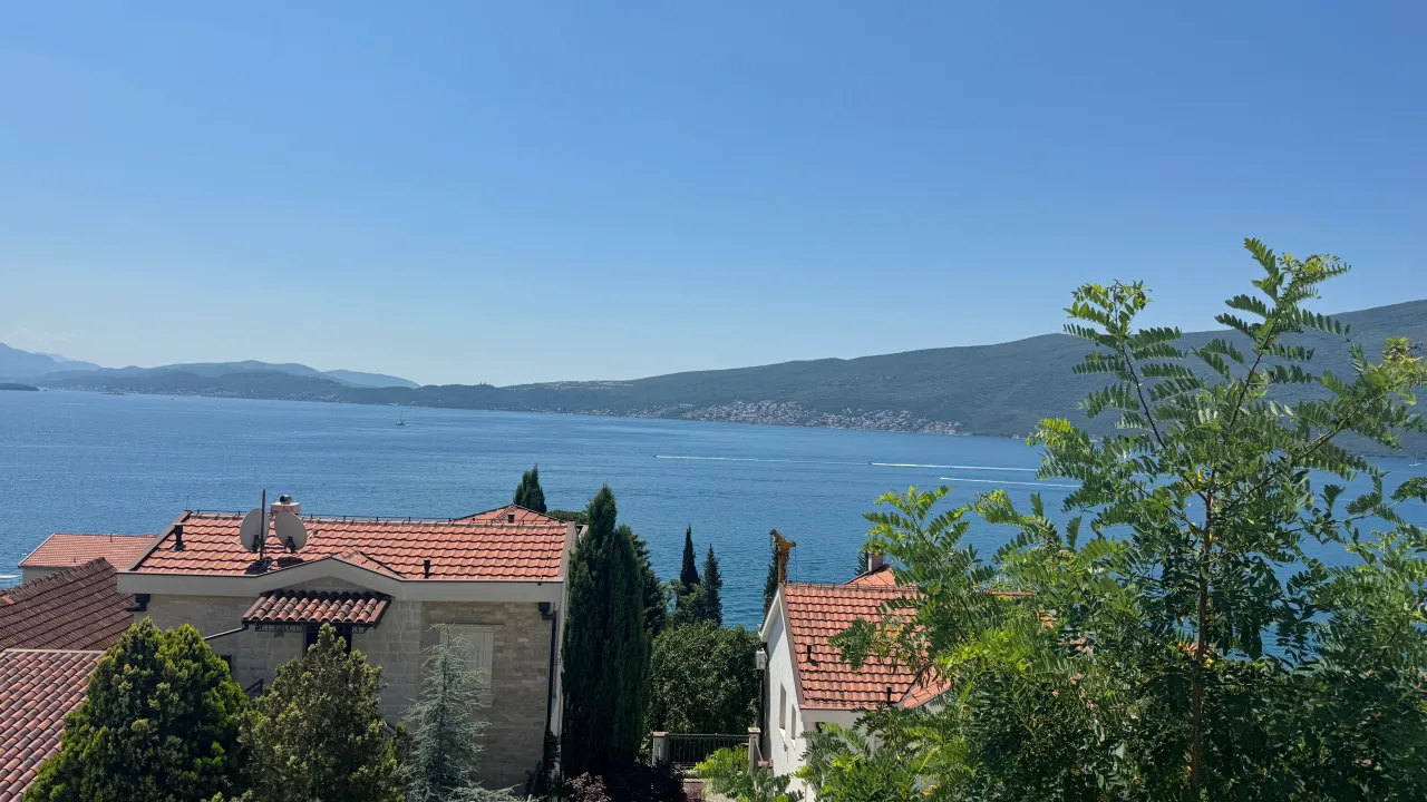 Sale, two bedroom apartment, 62m², Bijela, Herceg Novi