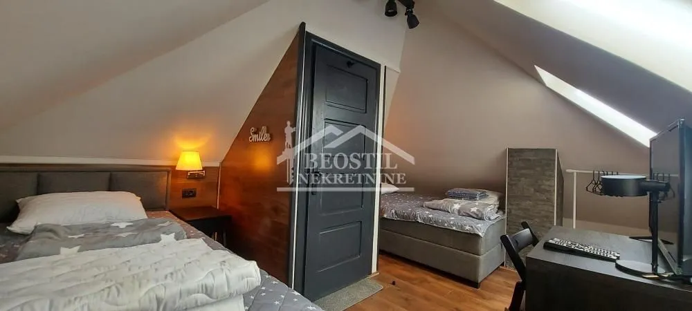 Prodaja, kuća, 140m², Centar, Čajetina