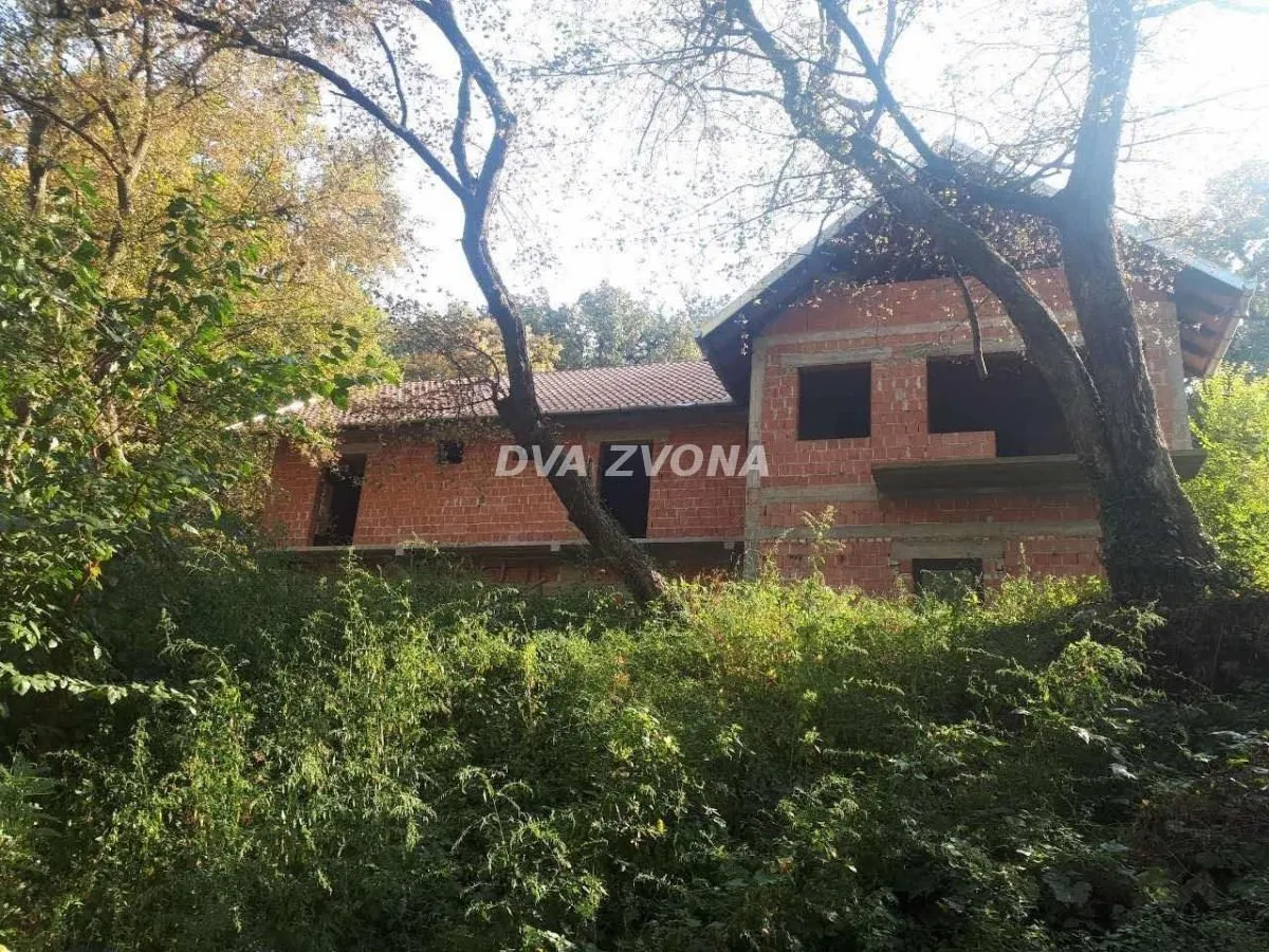 Prodaja, ugostiteljski objekat, 450m², Čortanovci, Inđija