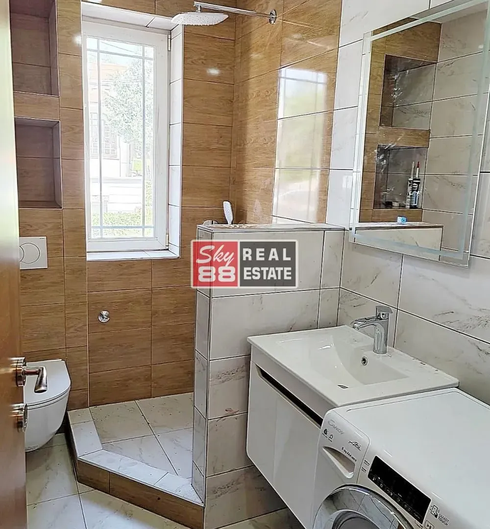 Rent, house, 565m², Savski Venac, Beograd