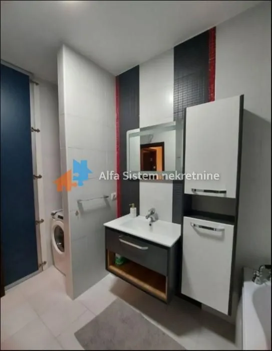 Rent, three bedroom apartment, 90m², Đeram Pijaca, Beograd