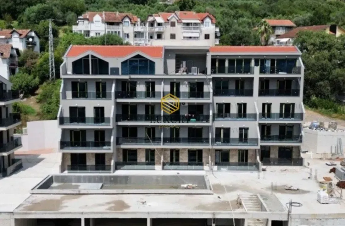 Prodaja, jednosoban stan, 50m², Baošići, Herceg Novi