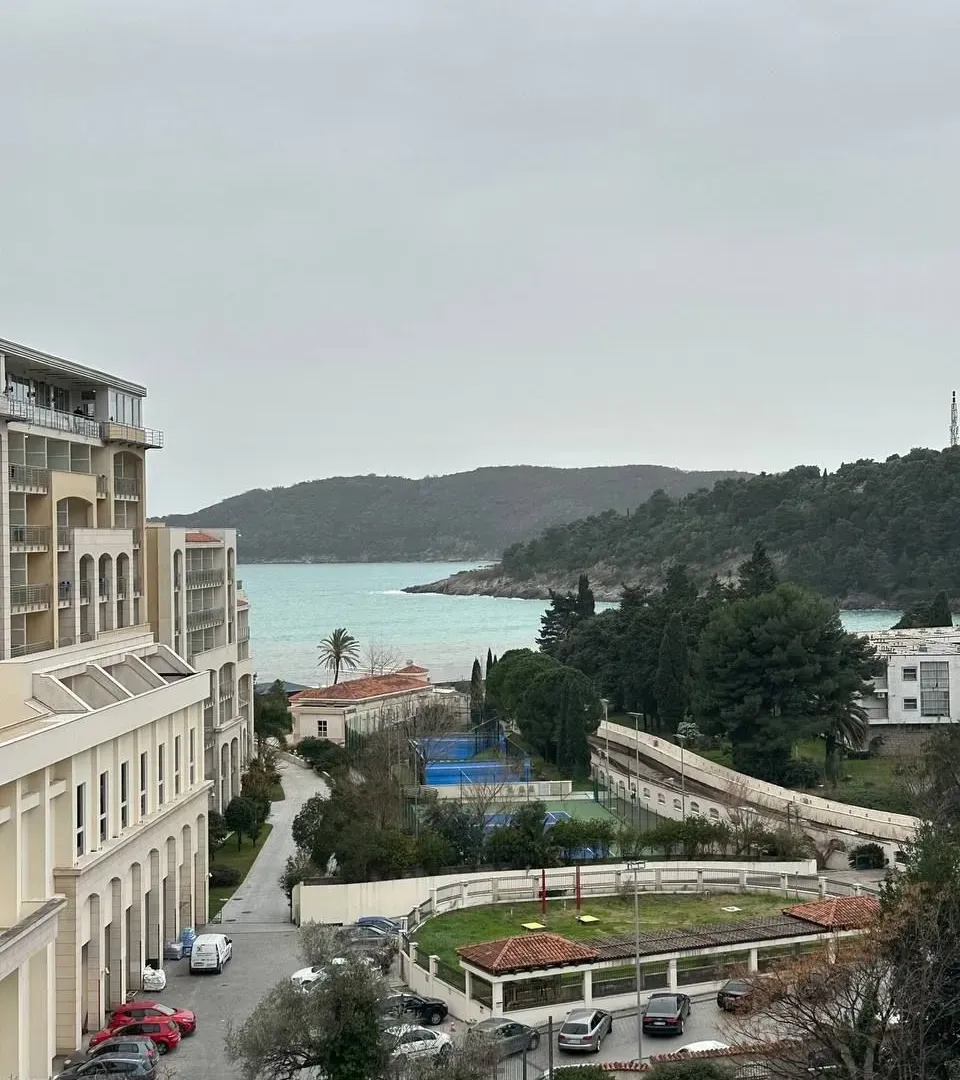 Sale, two bedroom apartment, 71m², Bečići, Budva