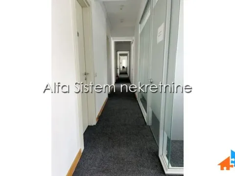 Rent, four bedroom apartment, 164m², Savski Venac, Beograd - image 4