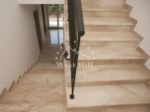 Prodaja, kuća, 400m², Perazića do, Budva - image 24